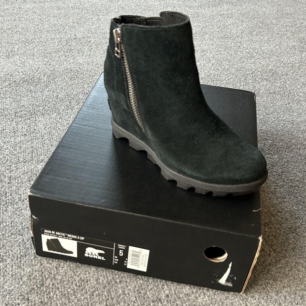 Sorel Joan Of Arctic Wedge II Zip Boots Womens Size 5 Black Suede Booties